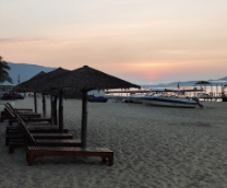 �������