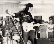 ���-�����