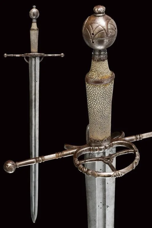 Bastard sword - interesting because its hilt is covered with stingray skin, Saxony, around 1580 - Bastard sword, Sword, Steel arms, Weapon, Historical photo, 16th century, Renaissance