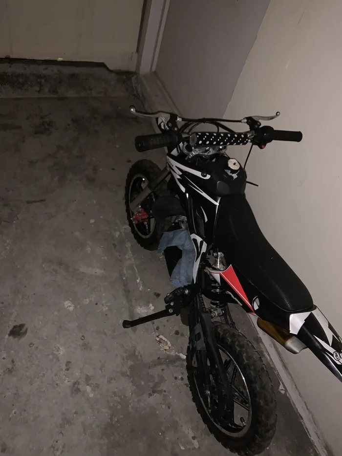 The neighbors are surprising - My, Moto, Balcony, Neighbours, Longpost, The photo