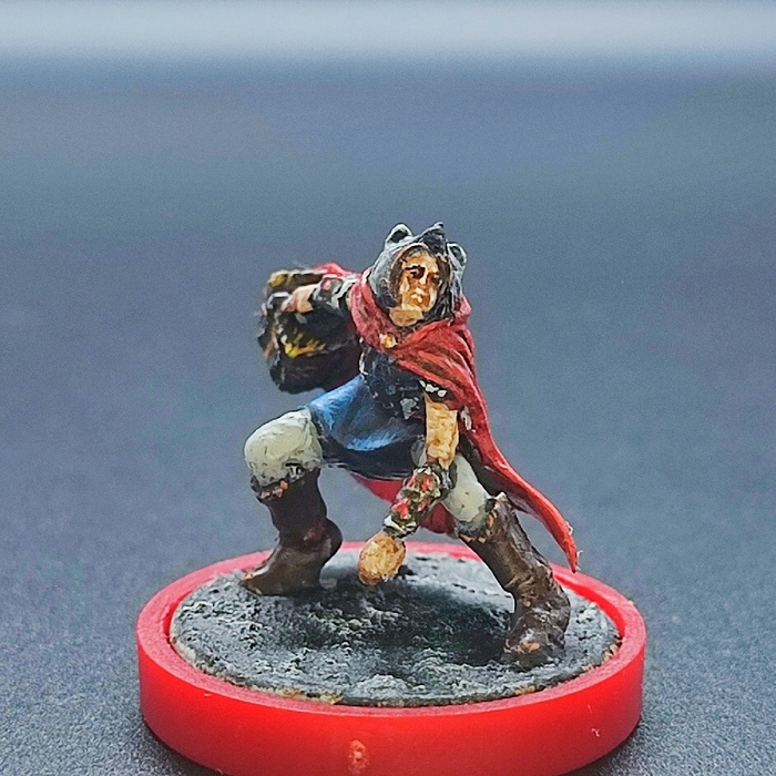 В анфас лицо выглядит не так печально. И нет - я даже не пытался прорисовать ей глаза.