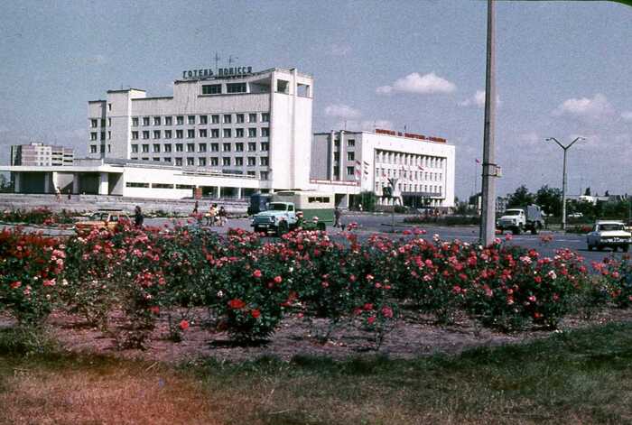 Polesie - hotel in Pripyat, 1984 - Abandoned, Town, Pripyat, Old photo, Film, the USSR, Travels, 80-е