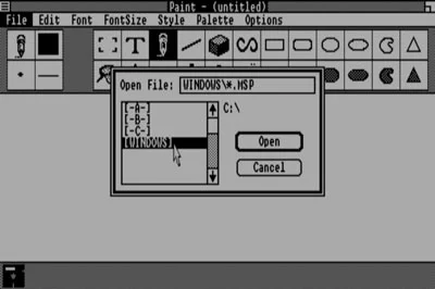 Windows 1.01 на CGA, графічний редактор Paint: дозволу 640х200 було достатньо для малювання якісних монохромних значків, вікон і т.п.