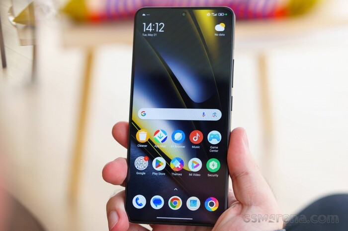POCO F6