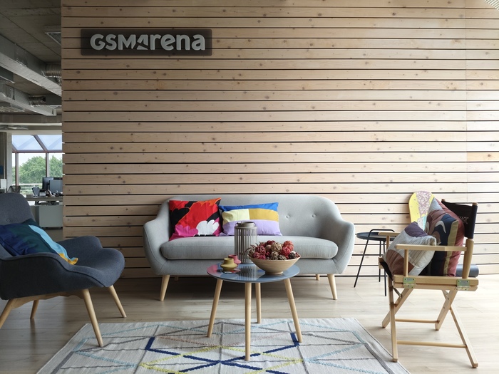 ������ ������ � �������� ������ POCO F6 (������ ������ ����� �����������, ���������� �������� ������� � ������������ ������ �� ������ � ����� ��������)