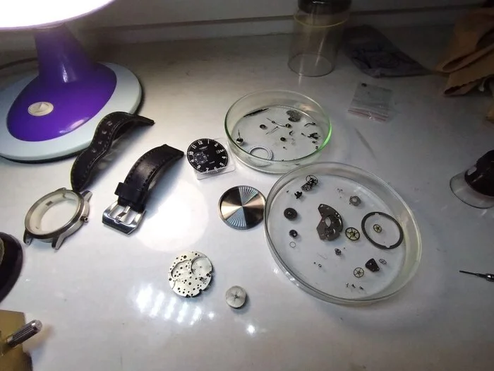 Correcting watch service errors - My, Workshop, Clock, Master, Hobby, Rukozhop, Craftsmanship, Restoration, Wrist Watch, Work from home, The photo, Emotions, Made with straight arms, Longpost, Straight arms