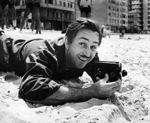 Walt Disney filming on the beach in Rio de Janeiro, 1941 - The photo, Walt Disney