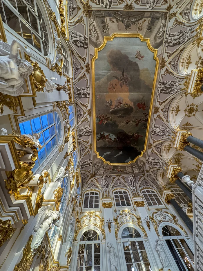 This is the ceiling - My, The photo, City walk, Saint Petersburg, Travels, Castle