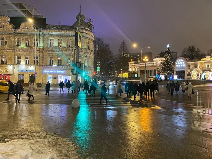 Answer by stavilini in “How the city defeated electric scooters.” Perm experience - My, Kick scooter, Electric scooter, Urban environment, Sidewalk, City walk, Scooter rental, Safety, Fine, Reply to post, Text