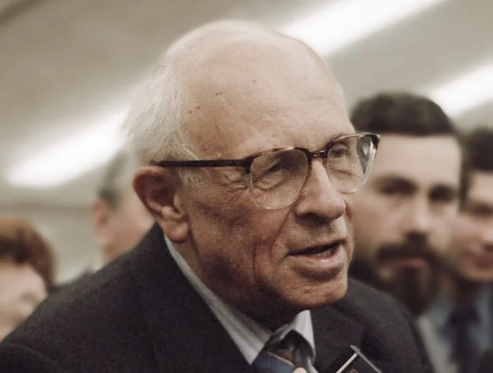 Did Andrei Sakharov say that gigantic biological energy matures in a fool? - My, Sugars, Physics, Georgy Sviridov, Composer, Phrase, Quotes, Fools, Facts, Проверка, Research, Informative, Utterance, Nobel Prize, Person, The science, author, Longpost