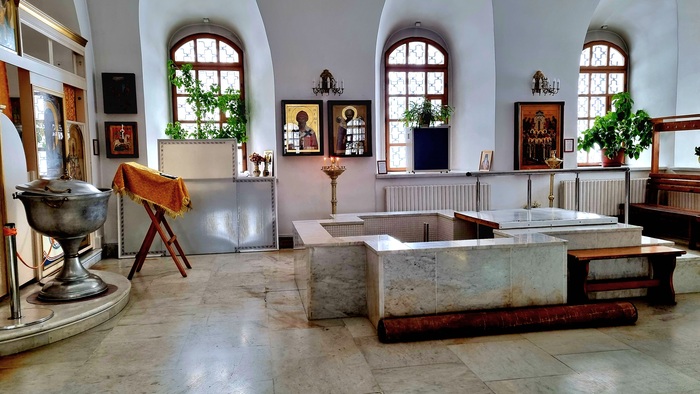 Бассейн для крещения взрослых