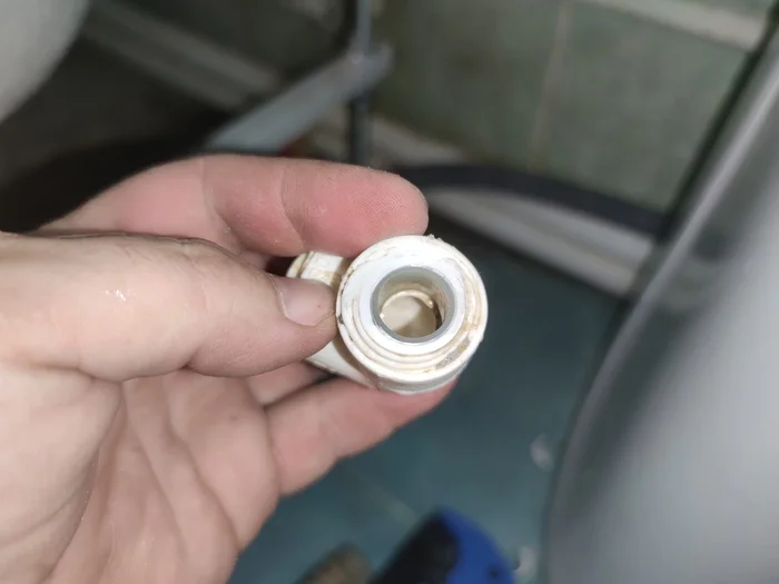 The plumber decided not to complicate his work... - My, Plumbing, Life hack, Building, Humor