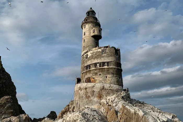 Abandoned Aniva lighthouse on Cape Aniva on Sakhalin Island, on the Sivuchya rock - Abandoned, Travels, Aniva Lighthouse, Sakhalin, Longpost