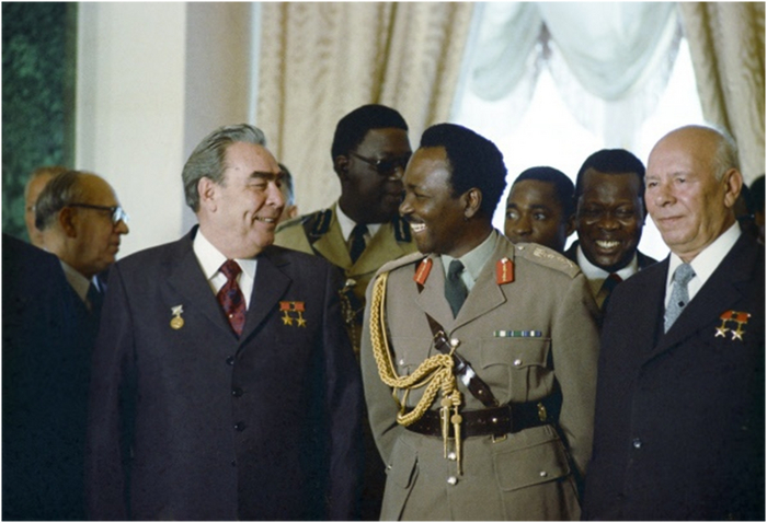 Интересно, знал ли Леонид Ильич о гастрономических пристрастиях своего гостя из Африки?