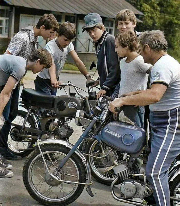 Motorcycle section in the pioneer camp Yunost of the Moscow plant Era, 1985 - Moto, Motorcyclists, Extreme, Speed, Made in USSR, the USSR, Pioneer camp, Childhood in the USSR, Telegram (link)