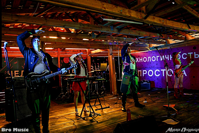  Mama Russia  "-2023"