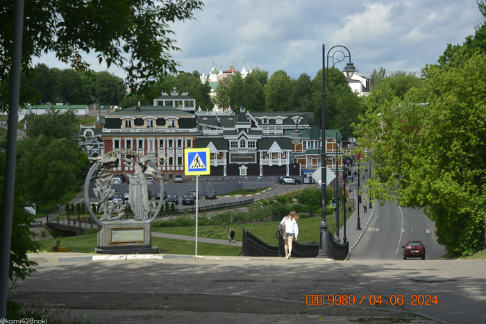 Вознесенская улица/Сергиевская улица и крутой уклон вниз