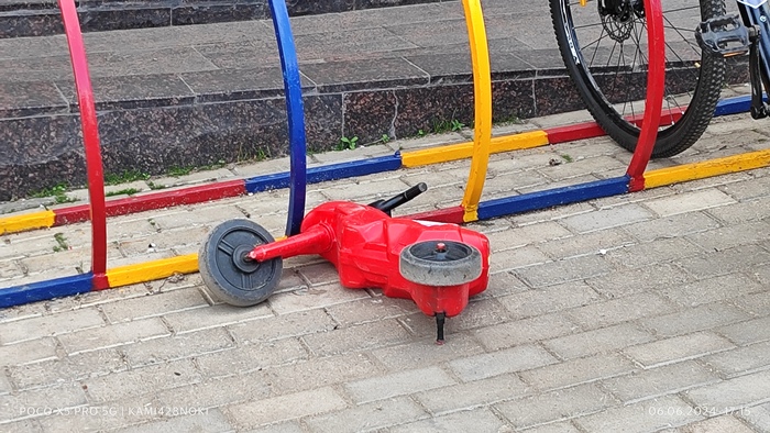 Приунывший велик