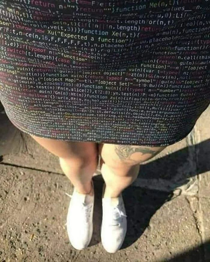 I'm certainly not a js expert - Legs, The dress, The code, Javascript