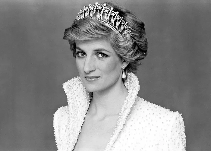 Princess Diana: She was followed by paparazzi until her last breath... - My, Princess Diana, Celebrities, Biography, Parting, Telegram (link), England, Tragedy, Funeral, Death, Life stories, Historical photo, Queen Elizabeth II, Longpost, Negative