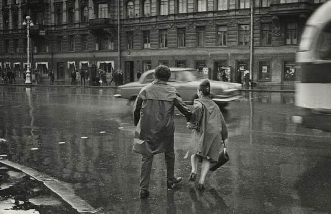 Vsevolod Tarasevich. Untitled. From the series “Nevsky Prospekt”. Leningrad, 1965. Collection of the Moscow House of Photography - The photo, Black and white photo, the USSR, Film, Street photography, 1965, Saint Petersburg, Nevsky Prospect