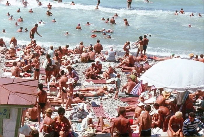 So distant and close, the warm 70s... Do you recognize it? - the USSR, Summer, Sea, Beach, Relaxation, 70th, The photo