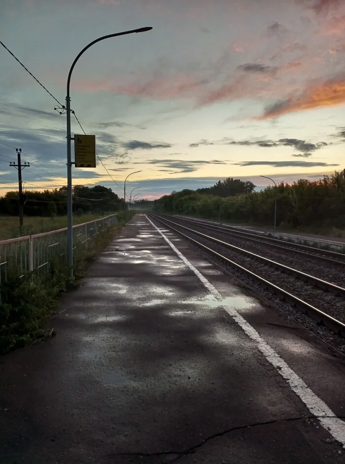 I'll get off at the farthest station... - Railway station, Atmospheric, After the rain