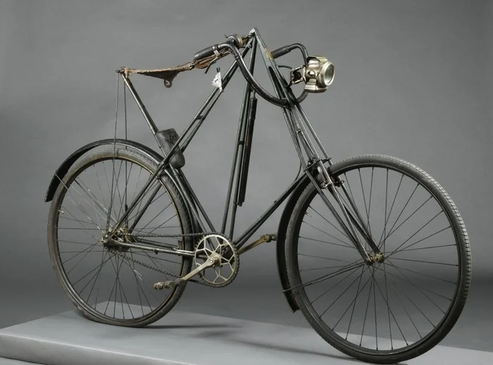 Bicycle 1904 - A bike, Unusual, Inventions, Rarity, Mechanism, Technologies, Video, Longpost