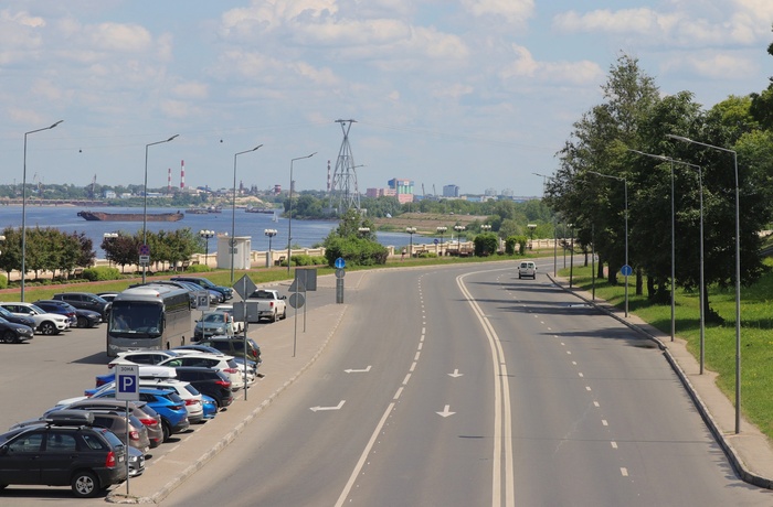 Нижне-Волжская набережная.