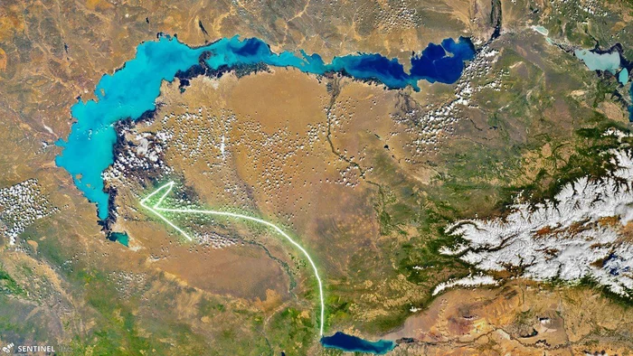 По пустыне Казахстана на лёгкой лодочке - Моё, Горы, Алматы, Водный туризм, Водный поход, Капчагай, Пакрафт, Длиннопост