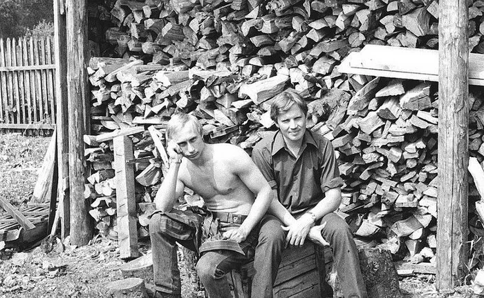 Students of the Law Faculty of Leningrad State University as part of a construction team in one of the Komi villages. USSR, 1972 - Students, Construction detachment, Komi, the USSR, Childhood in the USSR, Studies, Childhood memories, Memory, Childhood, Made in USSR, Retro, 70th, Youth, Youth, Memories, Telegram (link), Vladimir Putin