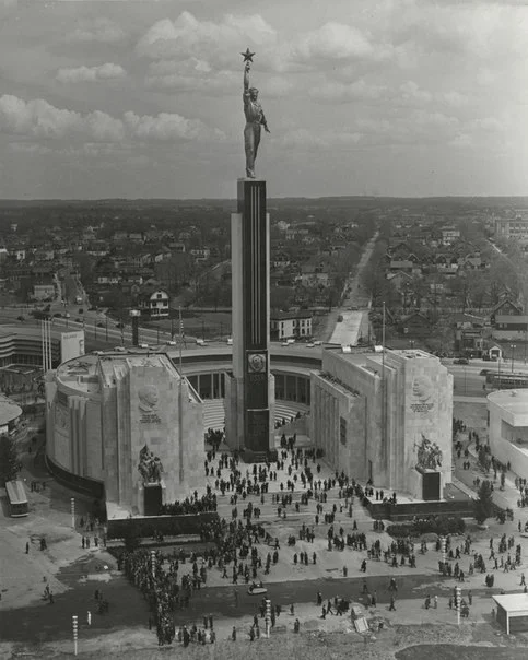 Павильон СССР на Всемирной выставке в Нью-Йорке, 1939 г - Павильон, Выставка, СССР, США, Нью-Йорк, Повтор, Черно-белое фото, 1939