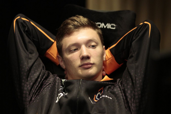 Resolut1on объяснил, почему важно сострадать своим тиммейтам в Dota 2