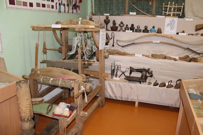 Краеведческий музей «Истоки». Фото: <a href="https://pikabu.ru/story/dostoprimechatelnosti_udmurtii_puteshestvie_k_istoku_reki_kamyi_v_starinnoe_selo_kuliga_11499133?u=https%3A%2F%2Fvk.com%2Fselokuliga&t=https%3A%2F%2Fvk.com%2Fselokuliga%20%2F%20%D0%92%D0%9A%D0%BE%D0%BD%D1%82%D0%B0%D0%BA%D1%82%D0%B5&h=f4741dc0832af0cc7115441e3b3320481ec8f958" title="https://vk.com/selokuliga" target="_blank" rel="nofollow noopener">https://vk.com/selokuliga / ВКонтакте</a>