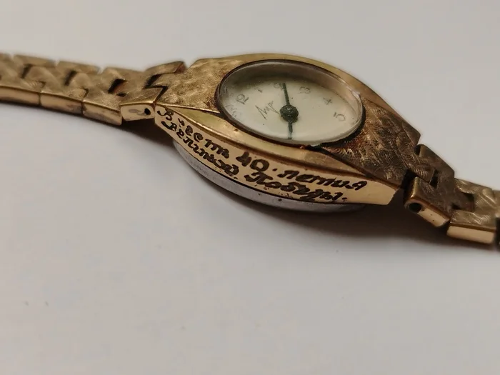 Make the client happy! - My, Master, Workshop, Clock, Hobby, Breaking, Craftsmanship, Wrist Watch, Women's Watches, Made in USSR, Restoration, The photo, Emotions, Video, Longpost