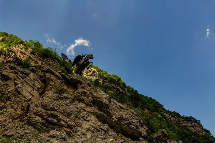 One day in Digoria. Taymazi (Three Sisters) Waterfall, Mount Qubus - My, Caucasus, North Ossetia Alania, Caucasus mountains, The mountains, The rocks, Forest, Flowers, Waterfall, The photo, Panoramic shooting, Spherical panorama, Beautiful view, Canon 600D, Samyang 14mm, 70-300mm, Landscape, Longpost