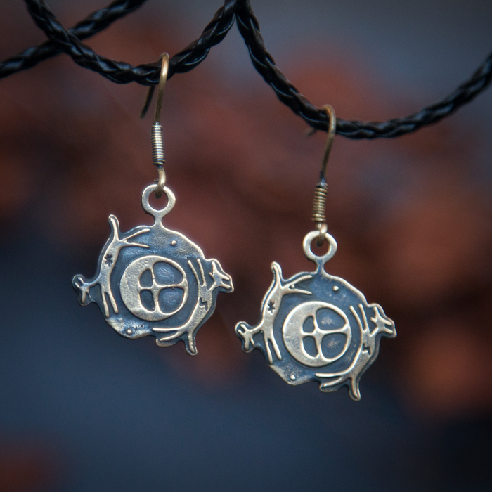 Сережки Хати и Сколль