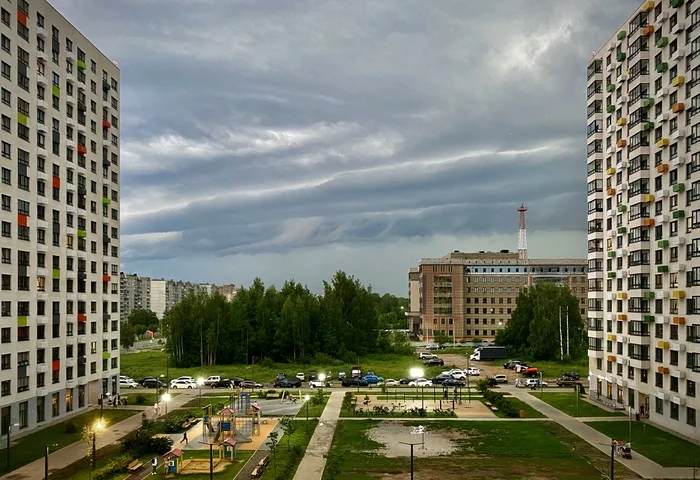 Storm - My, Sky, Clouds, The clouds, Mobile photography, iPhone, Thunderstorm, Bad weather, Longpost