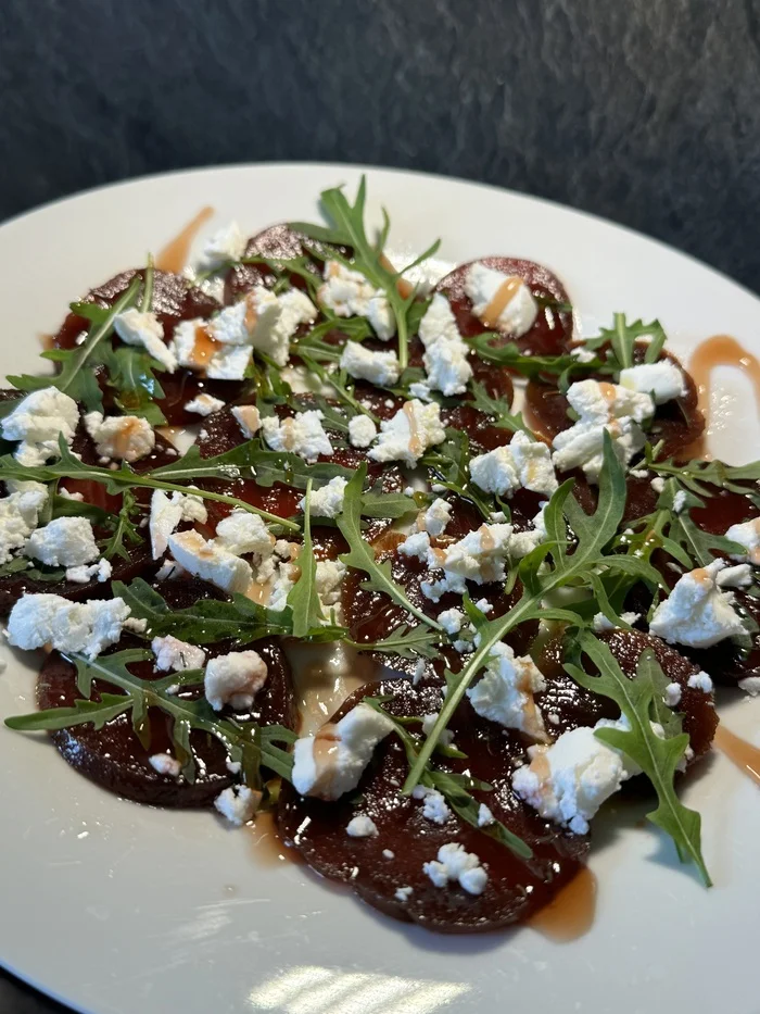Beetroot carpaccio with goat cheese - My, Recipe, Beet, Carpaccio, Competition, Dinner party, Snack, Serving dishes, Arugula, Longpost, Food