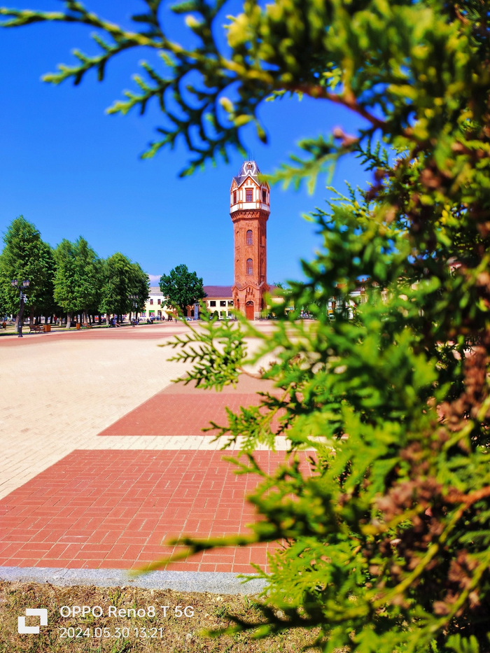 Башня и Соборная площадь сейчас