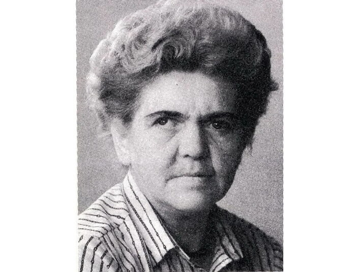 Албина Мали-Хочевар.