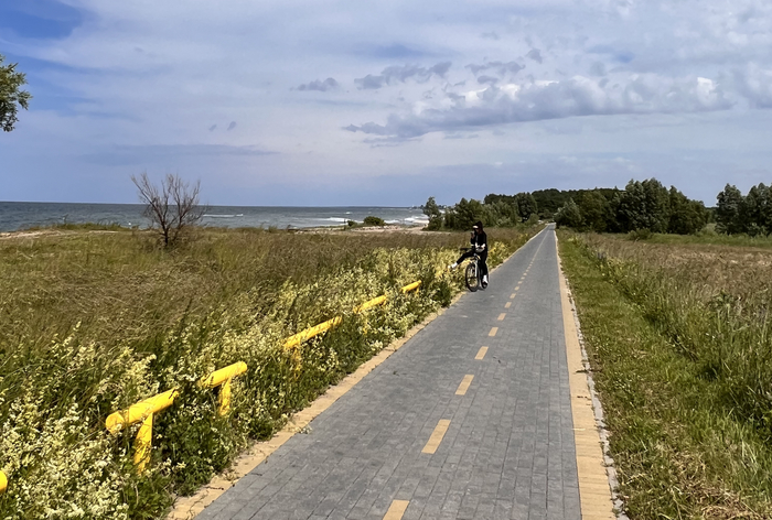 Как выглядит самая длинная и красивая велодорожка России. Прокатился на велосипеде по побережью Калининградской области Путешествие по России, Велопрогулка, Планирование путешествия, Калининградская область, Длиннопост