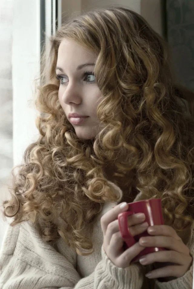 Curls and coffee - Girls, Curls