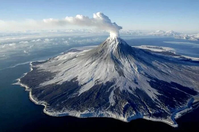 Ice Volcano - Land, Volcano, Antarctica, Icy, Erebus Volcano