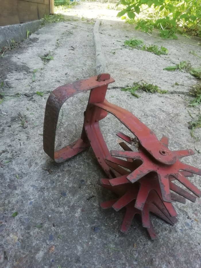 необычная лопата