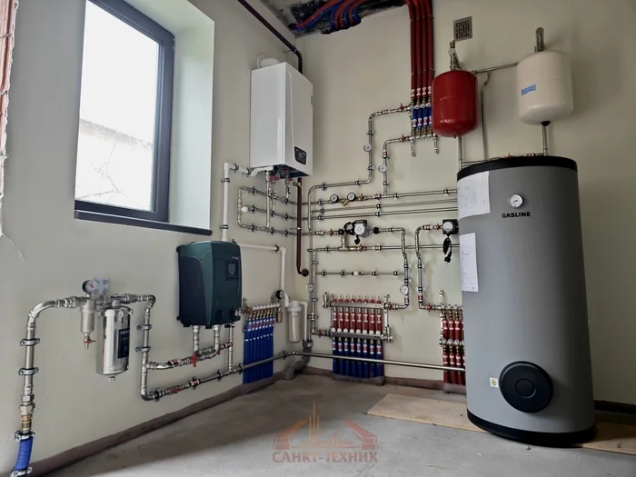 June 06, 2024.LEVASHOVO, part 2 - My, Installation of heating systems, Perfectionism, Work, Home construction, Heating, Boiler room, Boiler room, Plumber, Video, Vertical video, Longpost