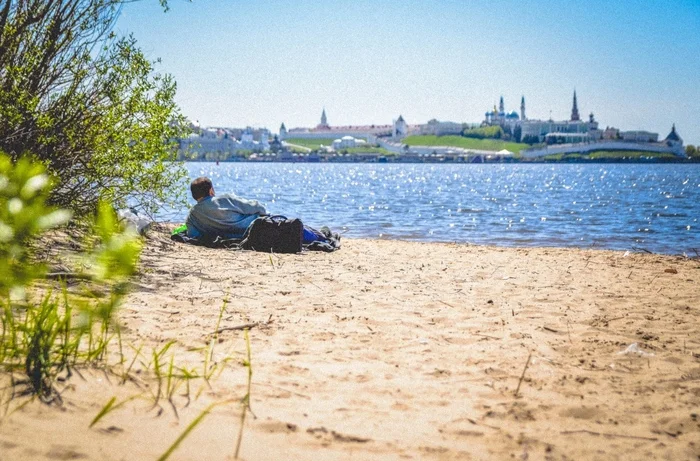 Летний беззаботный день в Казани) - Моё, Казань, Лето, Фотография, Бездомные люди, Бродяга