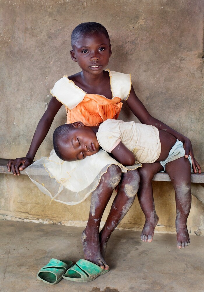  Martina Holmberg () Ѹ. 3-     