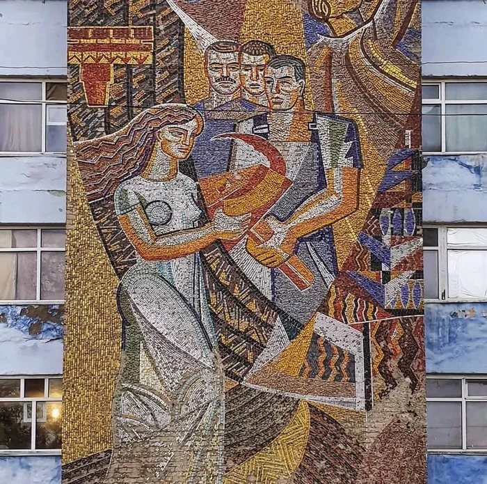 Mosaic panel Labor. Author: Vasily Ivanovich Tovtin - the USSR, Made in USSR, Retro, Childhood in the USSR, History, Mosaic, Panel, 60th, 70th, 80-е, Kazakhstan, Astana, Film, Art, Telegram (link)