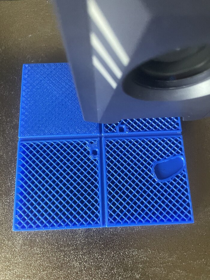 База на фдм принтере, жаба задавила печатать в смоле. Весит больше, чем сама фигурка.